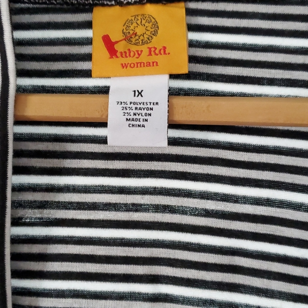 Ruby rd. Sweater - Picture 2 of 3